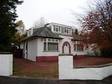 Generously proportioned traditional detached bungalow set within fantastic